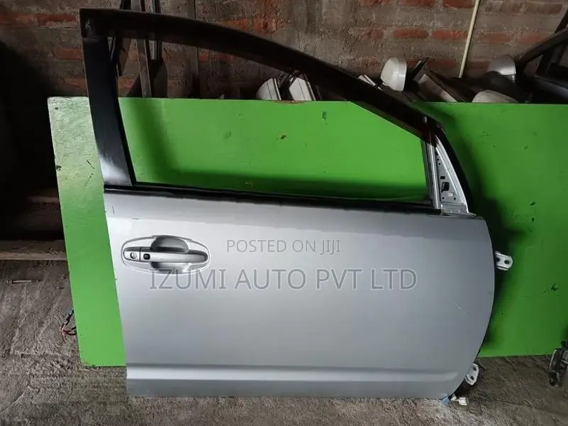 Toyota Prius 20 Front Right Door Complete