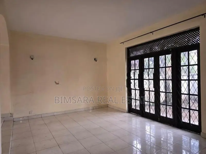 Two-Storey House for Sale in Kaduwela (SH 15225)