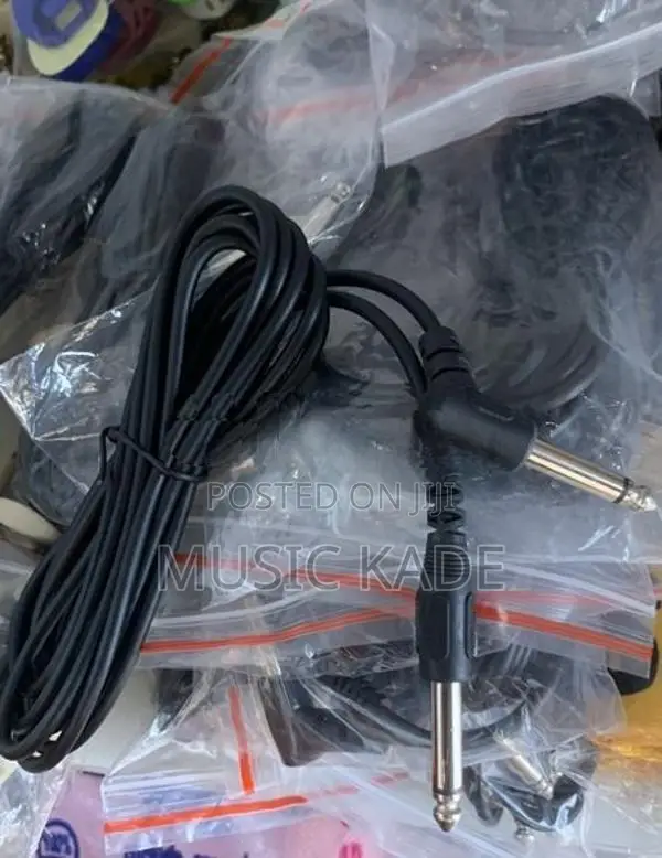 Guitar cable (3m)
