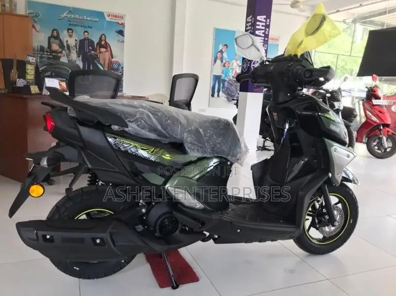 Yamaha Ray ZR STREET RALLY HYBRID 2025