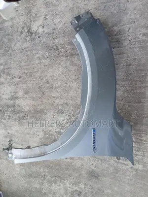 Honda vezel Ru3 Fender