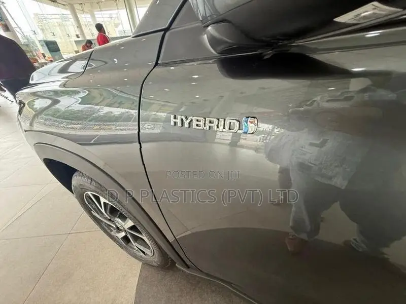 Toyota UrbanCruiser Hyryder 2025