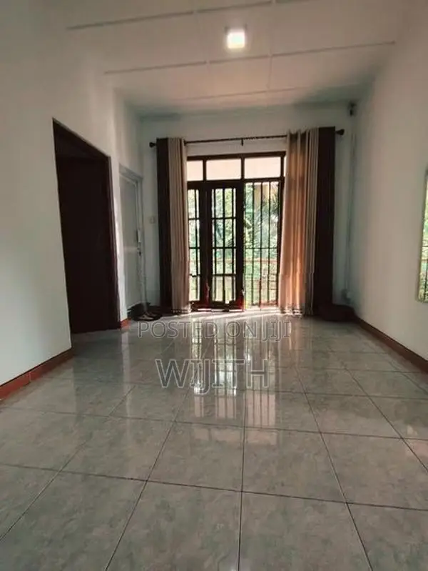 Two Story House for Sale in Kottawa Rathmaldaniya Road