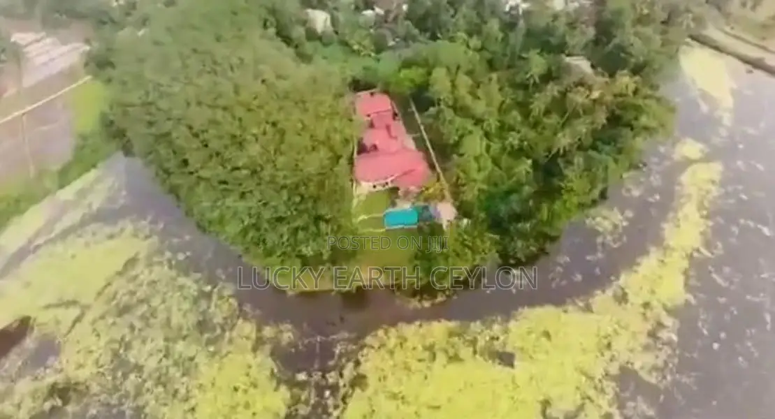 Bandaragama Waterfront Furnished House With Pool for Rent (LEC184)