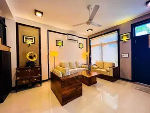 7.5 P With Luxury House Furniture