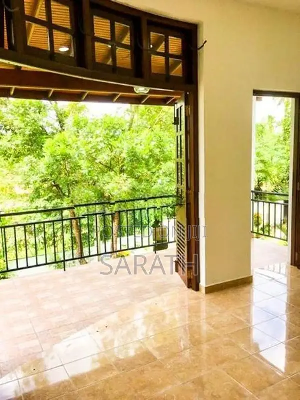 Beautiful Luxury House Sale Talawatugoda