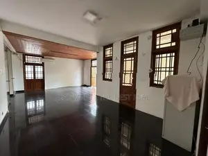 Borelasgamuwa : 4 A/C BR (20P) House for Sale