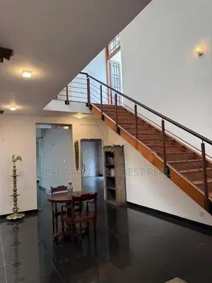 Borelasgamuwa : 4 A/C BR (20P) House for Sale