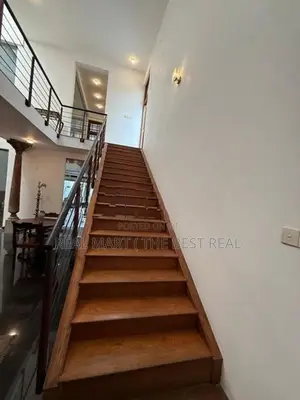 Borelasgamuwa : 4 A/C BR (20P) House for Sale