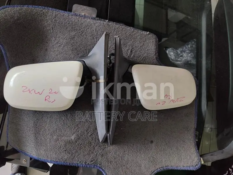 TOYOTA PRIUS 20 SIDE MIRROR SET