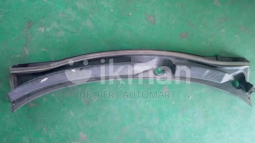 Mitsubishi OutLander Gg2w Wiper Panel