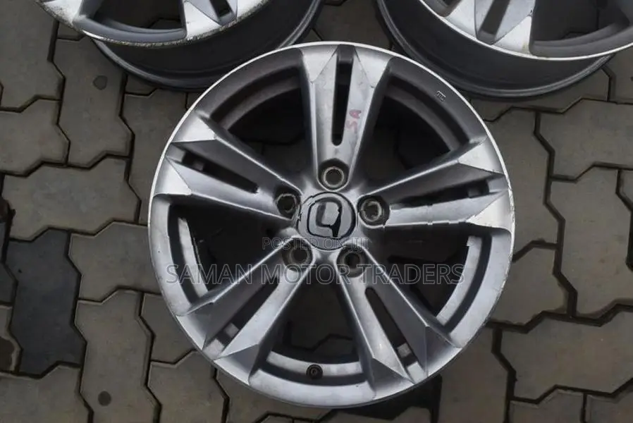 16 inch 5 hold alloy wheel