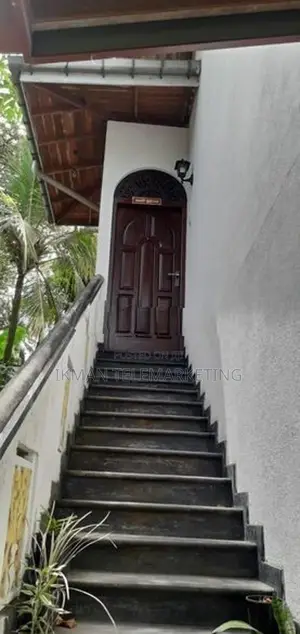 Upstairs House for Rent – Akurugoda, Matara