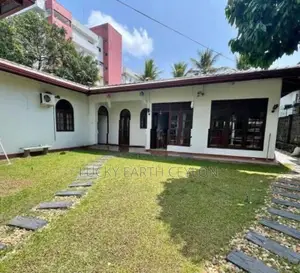 Thalahena Single Storey Large House With A/C And Pool For Rent (ZM1019
