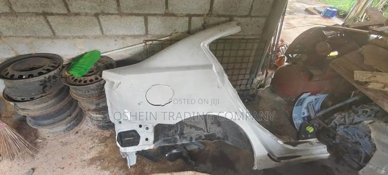 MAZDA AXELA 3 BL5FP QUATER PANEL CUT