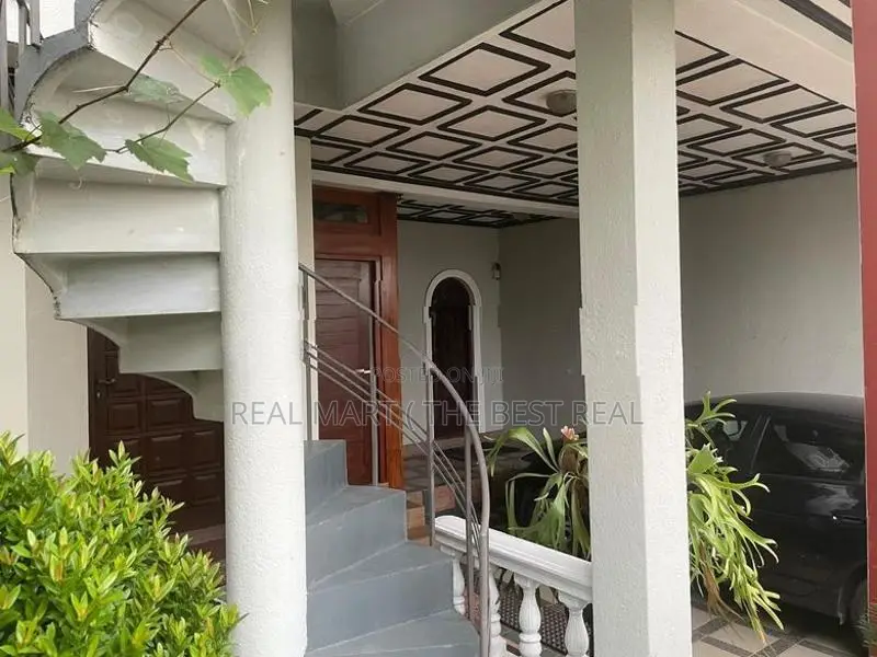 Wattala : 6BR (17.3P) Two houses for Sale at Enderamulla