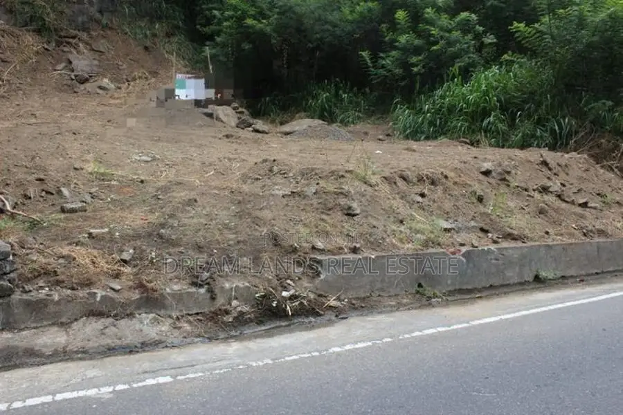 COMMERCIAL LAND FOR SALE IN KANDY (SP797)