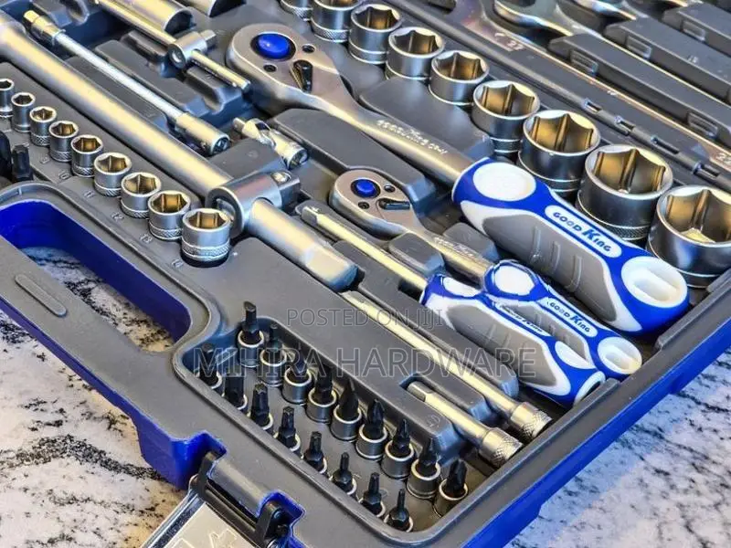 82 pcs Tool kit Good King B 10082 combination wrench key box socket se