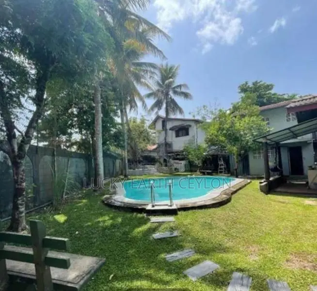 Thalahena Single Storey Large House With A/C And Pool For Rent (ZM1019
