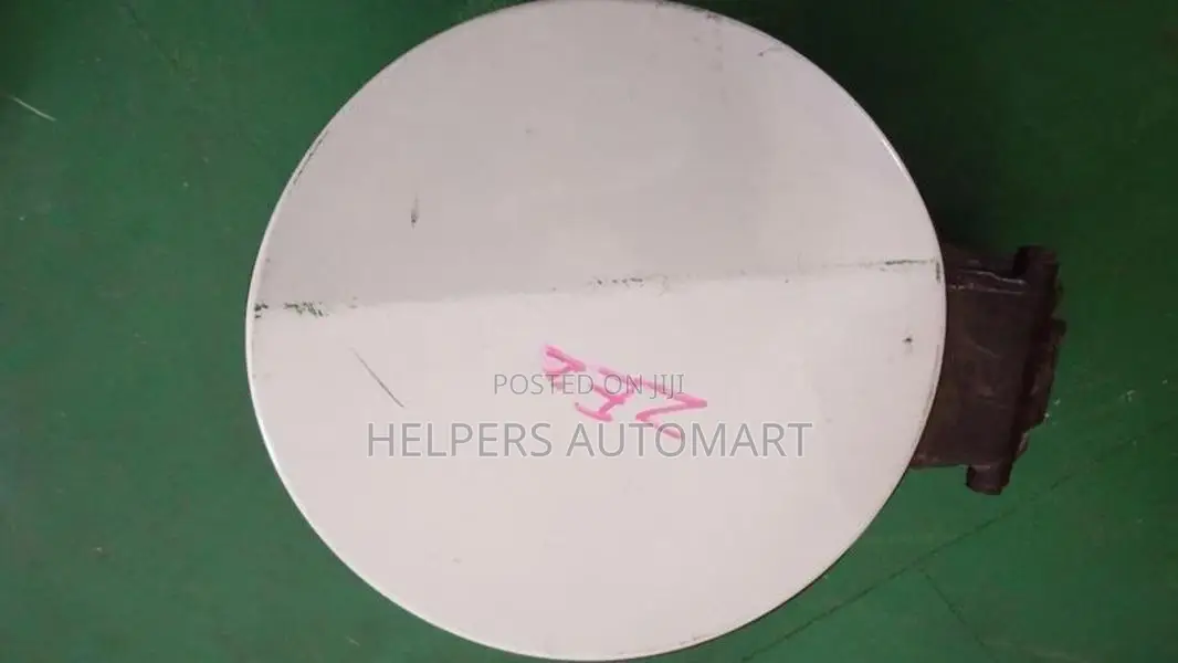 Honda Insight ZE2 Petral Lid Plate