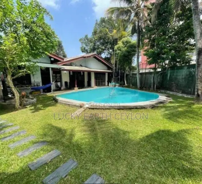 Thalahena Single Storey Large House With A/C And Pool For Rent (ZM1019