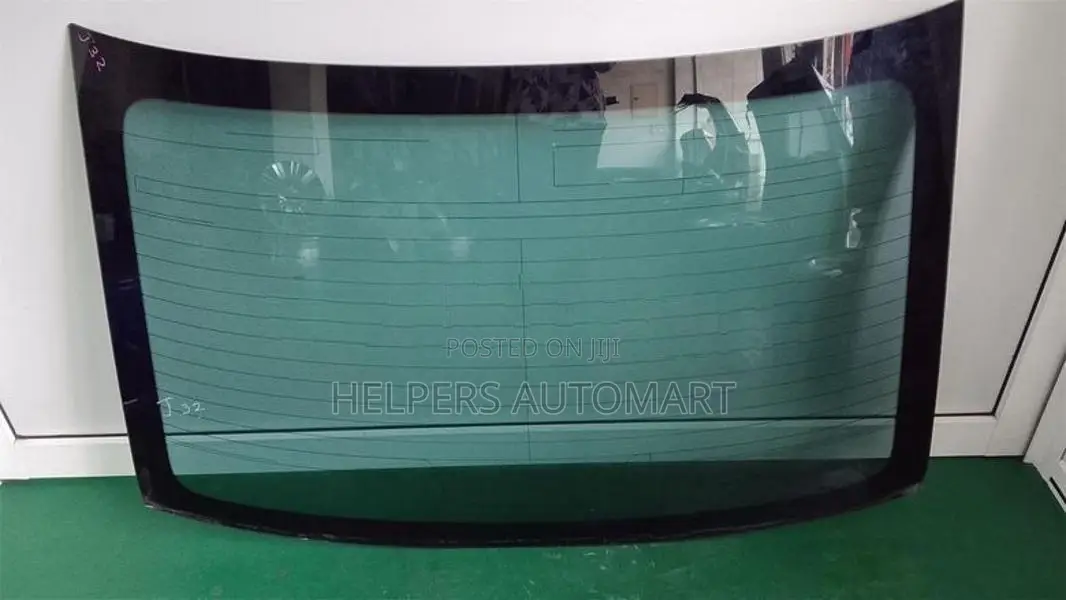 Teana J32 Rear windscreen