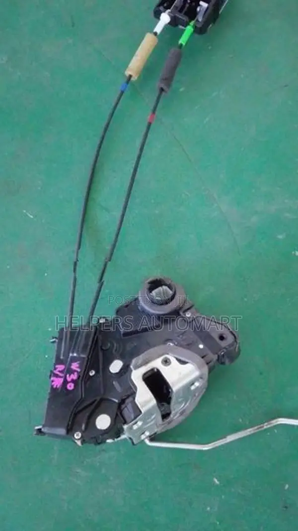 Toyota pius w30 Door Actuator