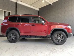 Toyota Land Cruiser Prado lc300 GR sport 2025