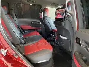 Toyota Land Cruiser Prado lc300 GR sport 2025