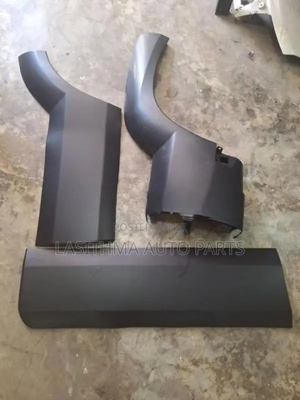 Prado 120 Door Molding