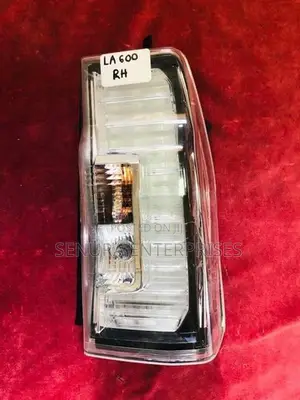 Daihatsu Tanto L600 Tail Light R/H