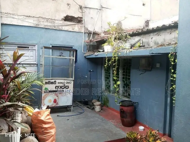 Commercial Property Sale in Mt Lavinia