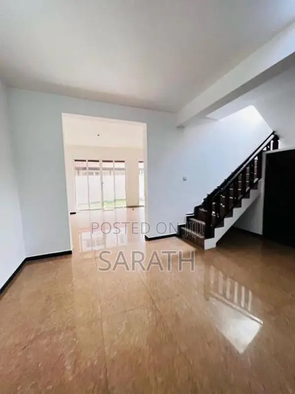 Superb Brand New House In Talawatugoda