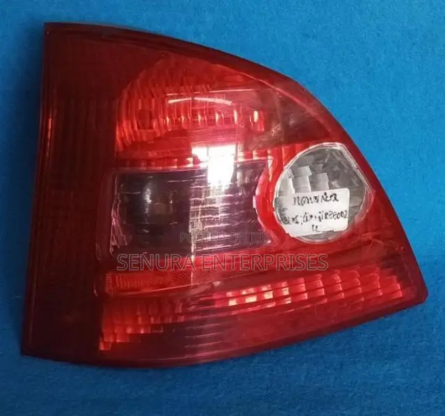 HONDA CIVIC EU1 (2002) TAIL LIGHT LH
