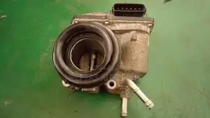ksp 90 1Kr, Throttle body