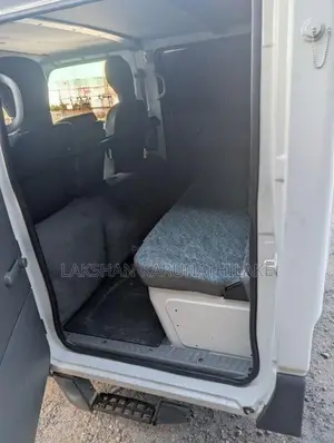 Mitsubishi Canter Crewcab Cabin
