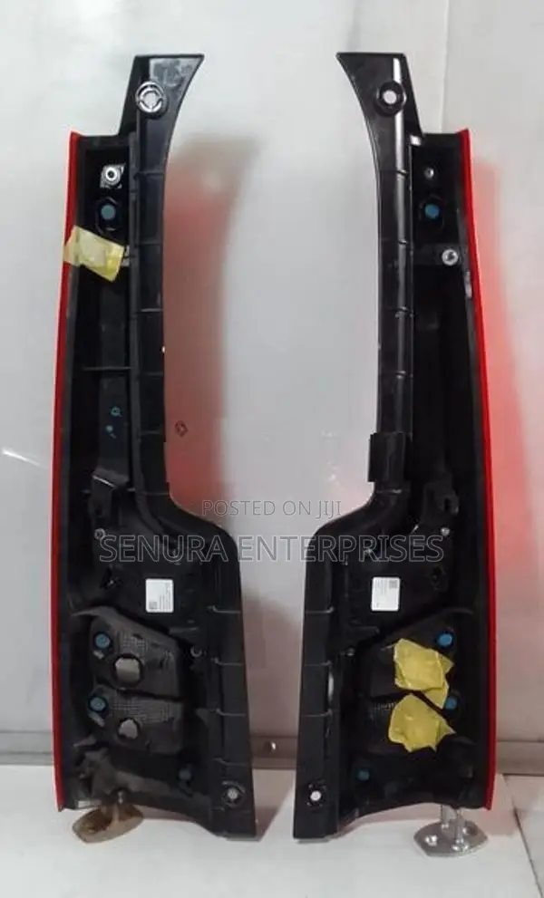 DAIHATSU MOVE LA150 TAIL LIGHT LH/RH