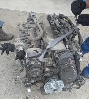 Toyota 2KD Engine with gear box complete