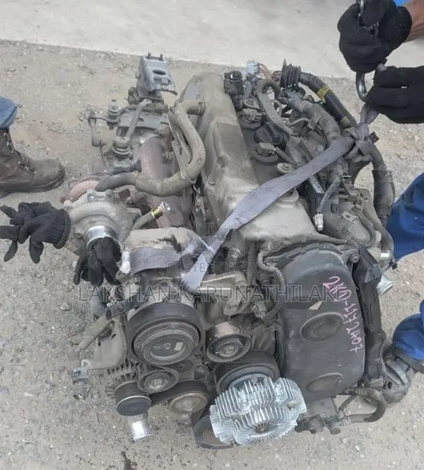 Toyota 2KD Engine with gear box complete