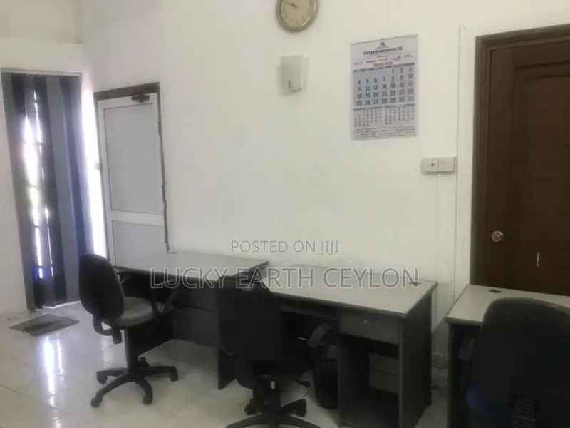 Col 1 Furnished Office Space With Parking For Rent (MG1146)