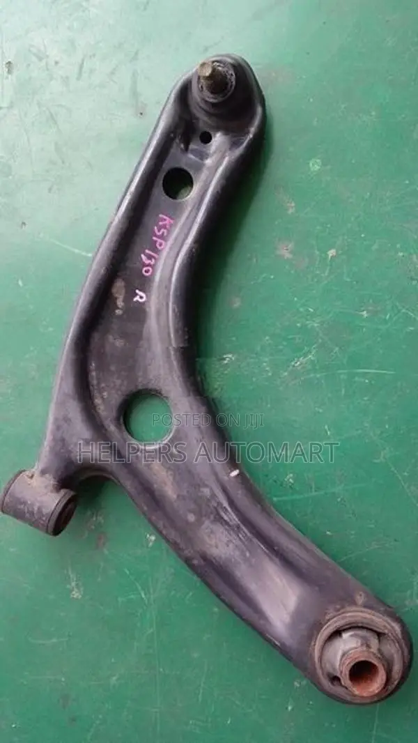 toyota vitz Ksp130 Lower Arm