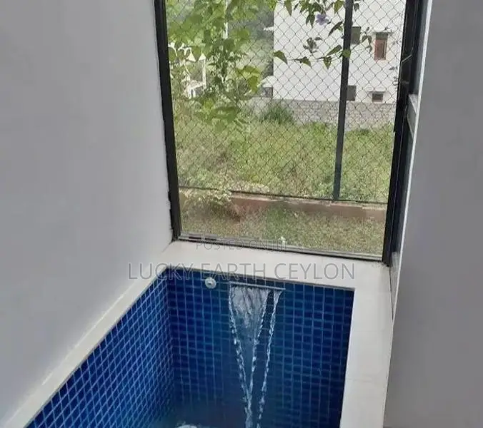 Athurugiriya Single Storey House with Builting Plunge Pools (ZMS3011)