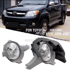 Toyota Hilux Fog Lamp Set (2005-2007)