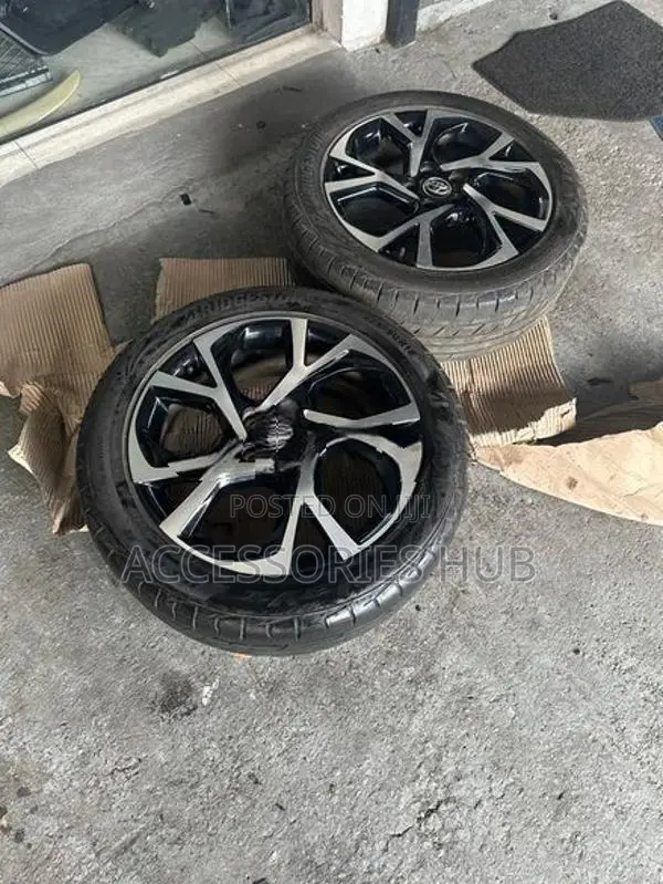 Toyota CHR Alloy wheels with Tyres