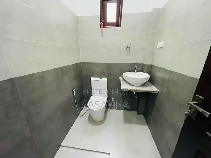 Boralesgamuwa New Super Luxury House for Sale ...