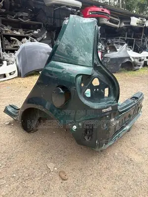 Toyota Vitz SCP10 Rear Left Side Cut Quarter Panel with Spare Wheel Ba