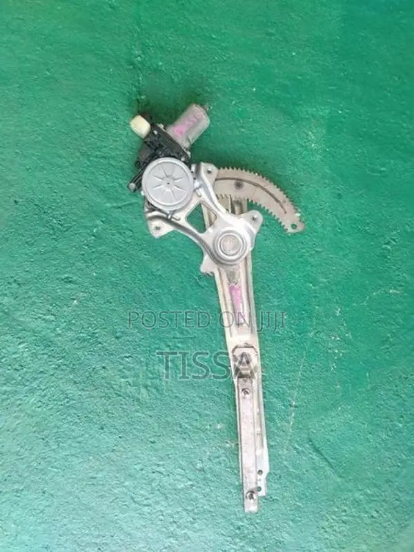 Toyota Passo KGC10 Front Door Winder