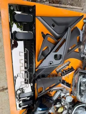 Daihatsu Taft Shell Grill