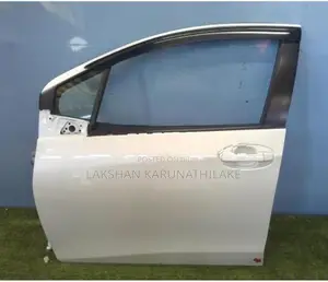 Toyota Vitz KSP130 Side Door