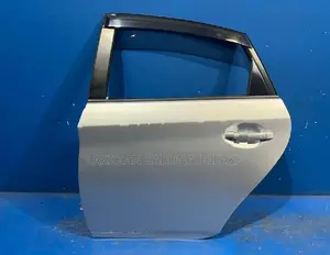 Toyota Vitz KSP130 Side Door